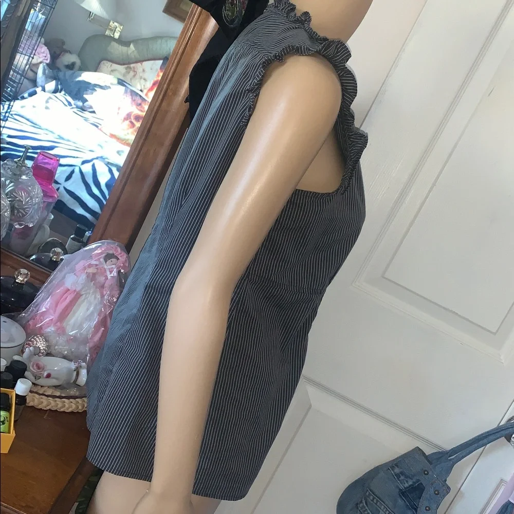 Y2K Denver Hayes grey black pinstripe sleeveless ruffle shirt top M - Picture 6 of 10